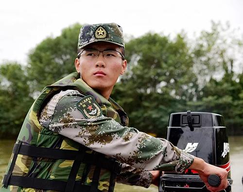 海军过年放假吗？——海军节日与休假制度的探索，海军节日与休假制度揭秘，过年是否放假？