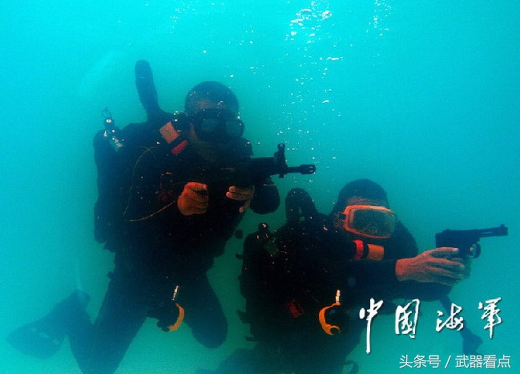探索中国军事技术的新里程碑，05式水下自动步枪，中国军事技术新里程碑，探索05式水下自动步枪的神秘面纱