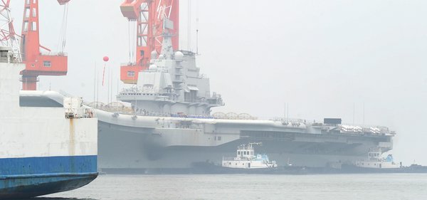 国产航母的海试历程，探索与突破，国产航母海试历程，探索与突破之路
