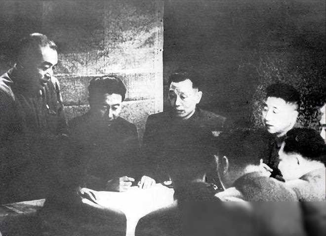 现任海军总参谋长，引领海军走向新时代的战略领航者，现任海军总参谋长，引领海军走向新时代的战略领航先锋