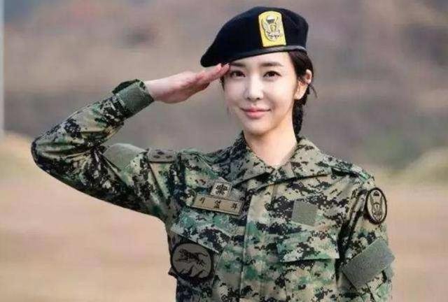 女兵李温柔的真名揭秘,一位普通士兵的不凡故事,女兵李温柔的真实身份揭秘,普通士兵的非凡故事