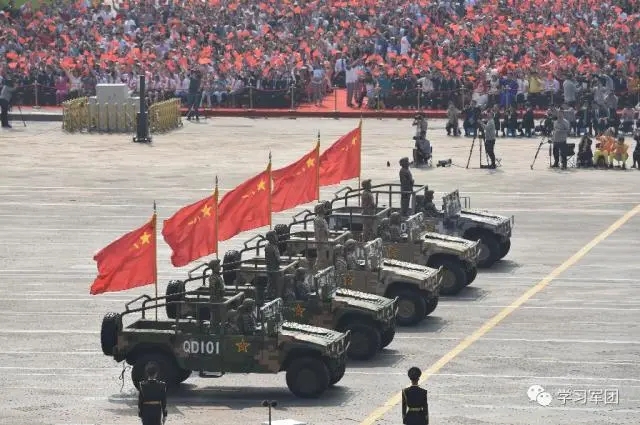 阅兵战旗方队中的多彩旗帜,阅兵战旗方队中的多彩旗帜展示风采