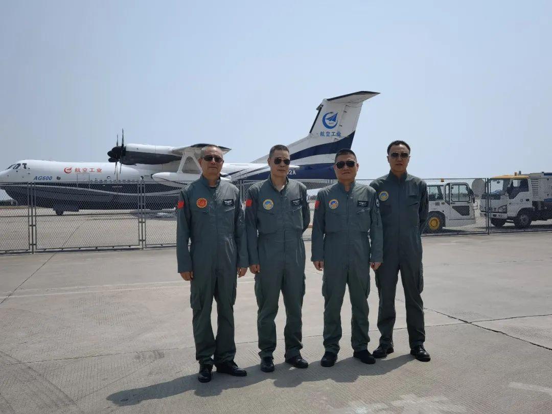 空军七型飞机亮相中国航展,展现空中力量的崭新面貌,空军七型飞机航展亮相,空中力量崭新面貌展现