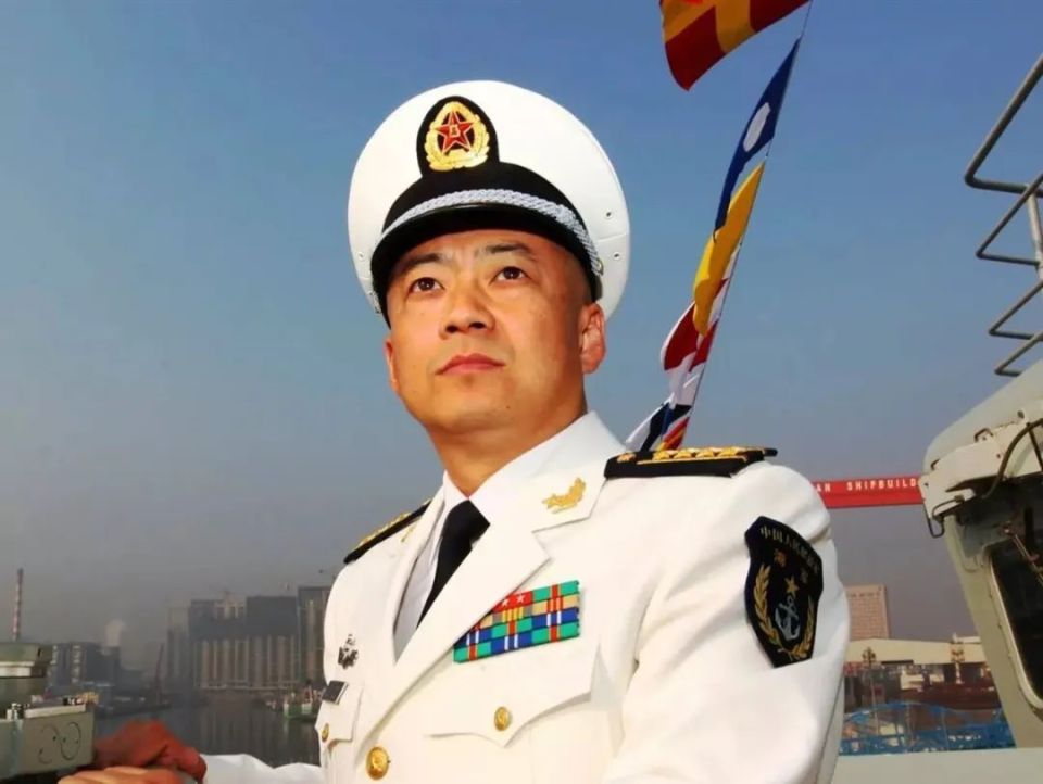 辽宁号的舰长是谁,揭秘中国海军航母舰长的神秘面纱,辽宁号航母舰长揭秘,揭开中国海军航母舰长神秘面纱