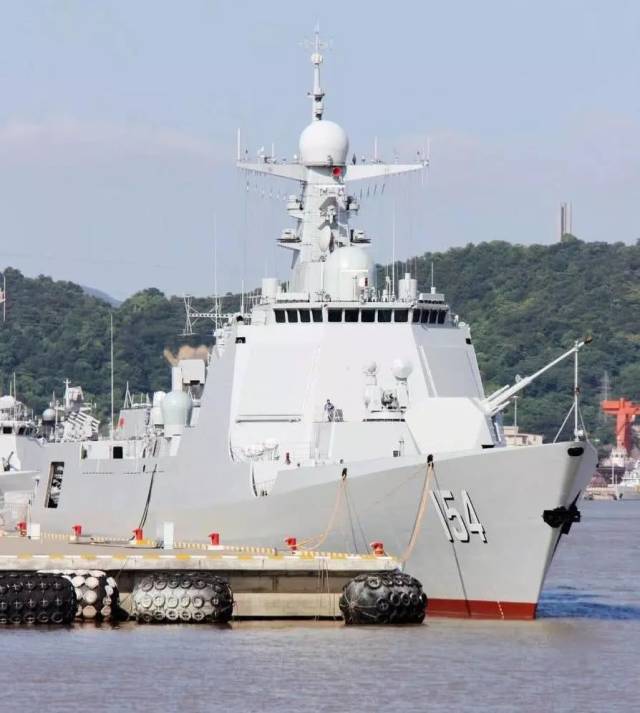 中国海军的杰出代表，155军舰与052D型驱逐舰，中国海军杰出代表，155军舰与052D型驱逐舰的辉煌历程