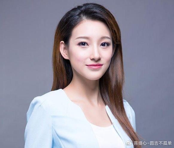 中国最年轻漂亮的主持人，璀璨星光下的魅力女性，璀璨星光下的魅力女性——中国最年轻漂亮的主持人