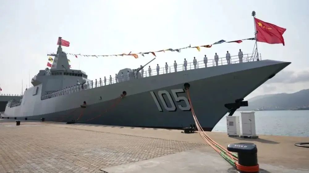 万吨大驱无锡舰最新训练现场探秘，万吨大驱无锡舰训练现场探秘，揭秘最新训练动态