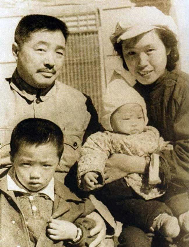 瓦良格号功臣被重手惩处的真相探究，瓦良格号功臣遭重手惩处真相揭秘