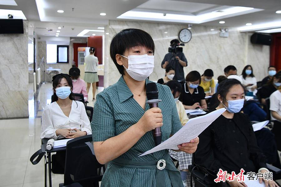 香港正版资料免费更新2025，探索与机遇，香港正版资料更新探索与机遇，免费更新至2025