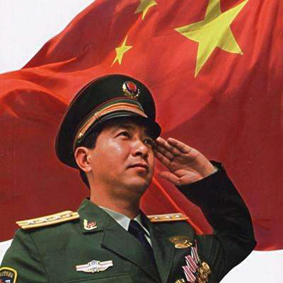 丁晓兵，英勇事迹的典范，丁晓兵，英勇事迹的楷模