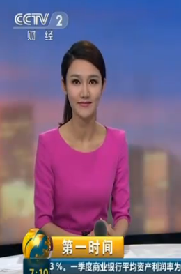 戎评说女主持人——闪耀荧屏的璀璨之星，戎评解读女主持人，荧屏上的璀璨之星