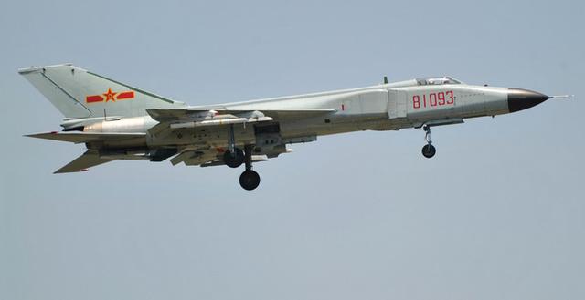 歼八战斗机尺寸，深度解析中国空军的主力战机，深度解析，中国空军主力战机歼八战斗机的尺寸与实力