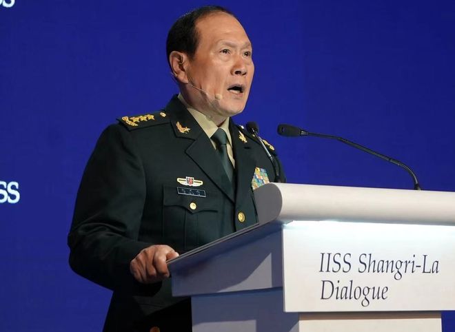 我国新任防长董军的简历介绍,新任防长董军简历介绍,国防事业的杰出领导者