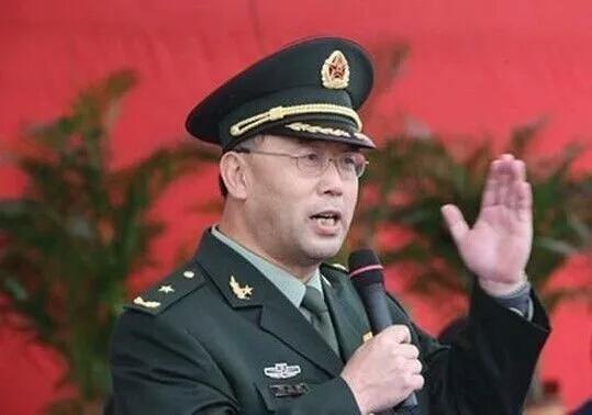 朱日和阅兵新闻,展现国家力量与荣耀,朱日和阅兵展现国家力量与荣耀,震撼瞬间,彰显大国风采