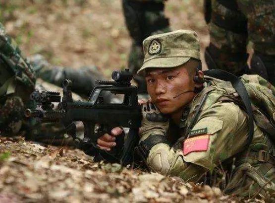 中国特种兵参加猎人学校的挑战与成长，中国特种兵参与猎人学校的挑战与成长之路