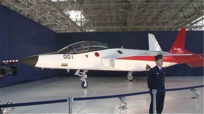 心神战机与赫尔佐格,未来战争的新篇章,心神战机与赫尔佐格,未来战争的新纪元