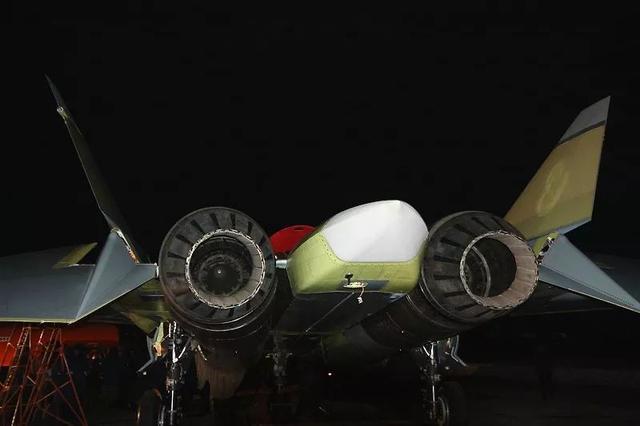 歼-20隐形战斗机,为何无需采用加莱特进气道,揭秘歼-20隐形战斗机,为何无需采用加莱特进气道?