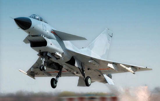 歼-10战斗机气动布局深度解析,歼-10战斗机气动布局全面解析