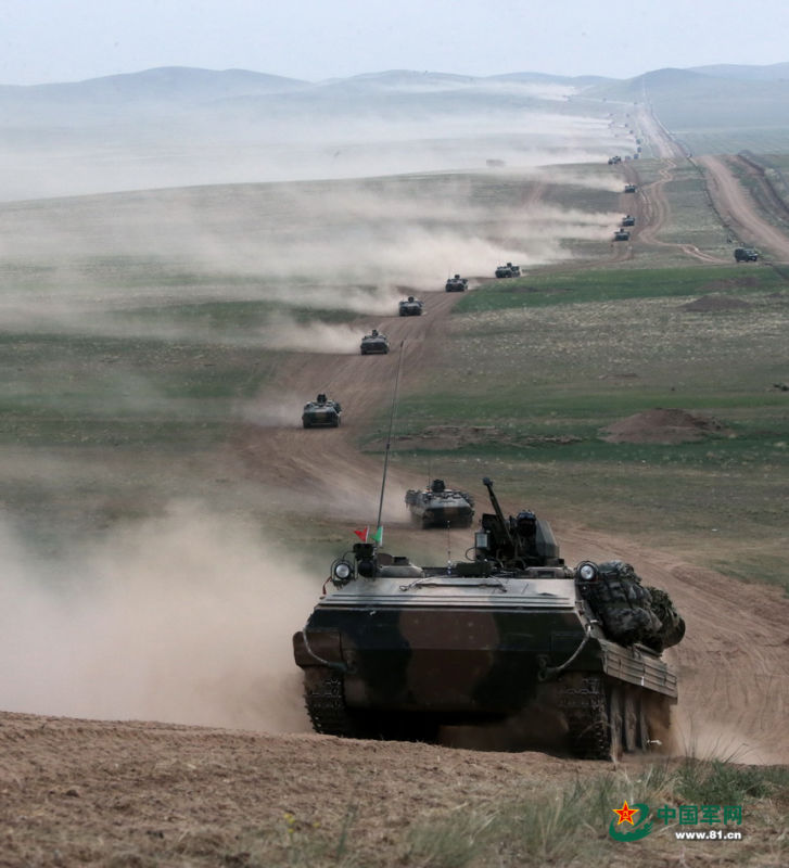 朱日和军演,无畏牺牲,展现英勇无畏的军事力量,朱日和军演,展现英勇无畏军事力量的无畏牺牲