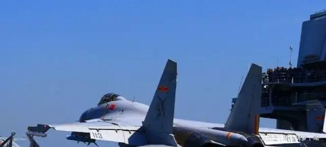 歼-15与F-35，空中对决的深度解析，歼-15与F-35，空中对决深度剖析