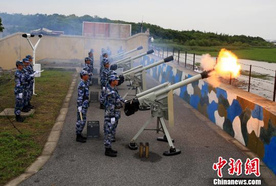 中俄元首检阅解放军仪仗队，彰显两国深厚友谊与军事合作，中俄元首检阅解放军仪仗队，见证深厚友谊与军事合作的辉煌时刻