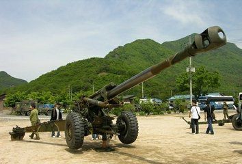 迫击炮为何名为迫击炮,历史、原理与特点解析,迫击炮,历史、原理与特点深度解析,揭秘其得名之缘由