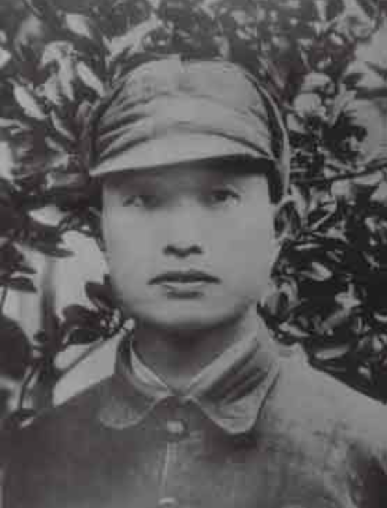 昆明十四军军长，历史中的英勇将领与现代军事领袖的典范，昆明十四军军长，历史英勇将领与现代军事领袖的杰出典范