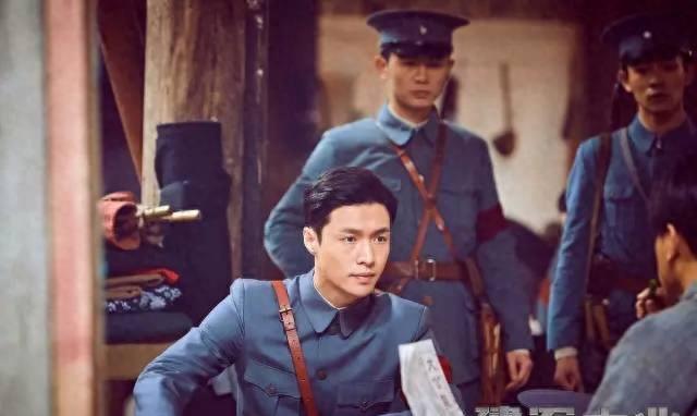 揭秘,1955年阅兵总指挥的身份与背后故事,揭秘,1955年阅兵总指挥的身份背景与故事揭秘