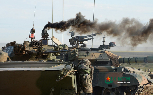 2016朱日和军演全纪实（四），朱日和军演第四部分全纪实，揭秘军事行动背后的故事