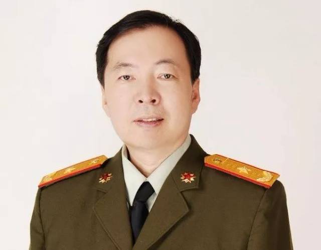 国防大学徐焰少将,军事学术的杰出代表与国防建设的推动者,国防大学少将徐焰,军事学术领军人与国防建设推动者