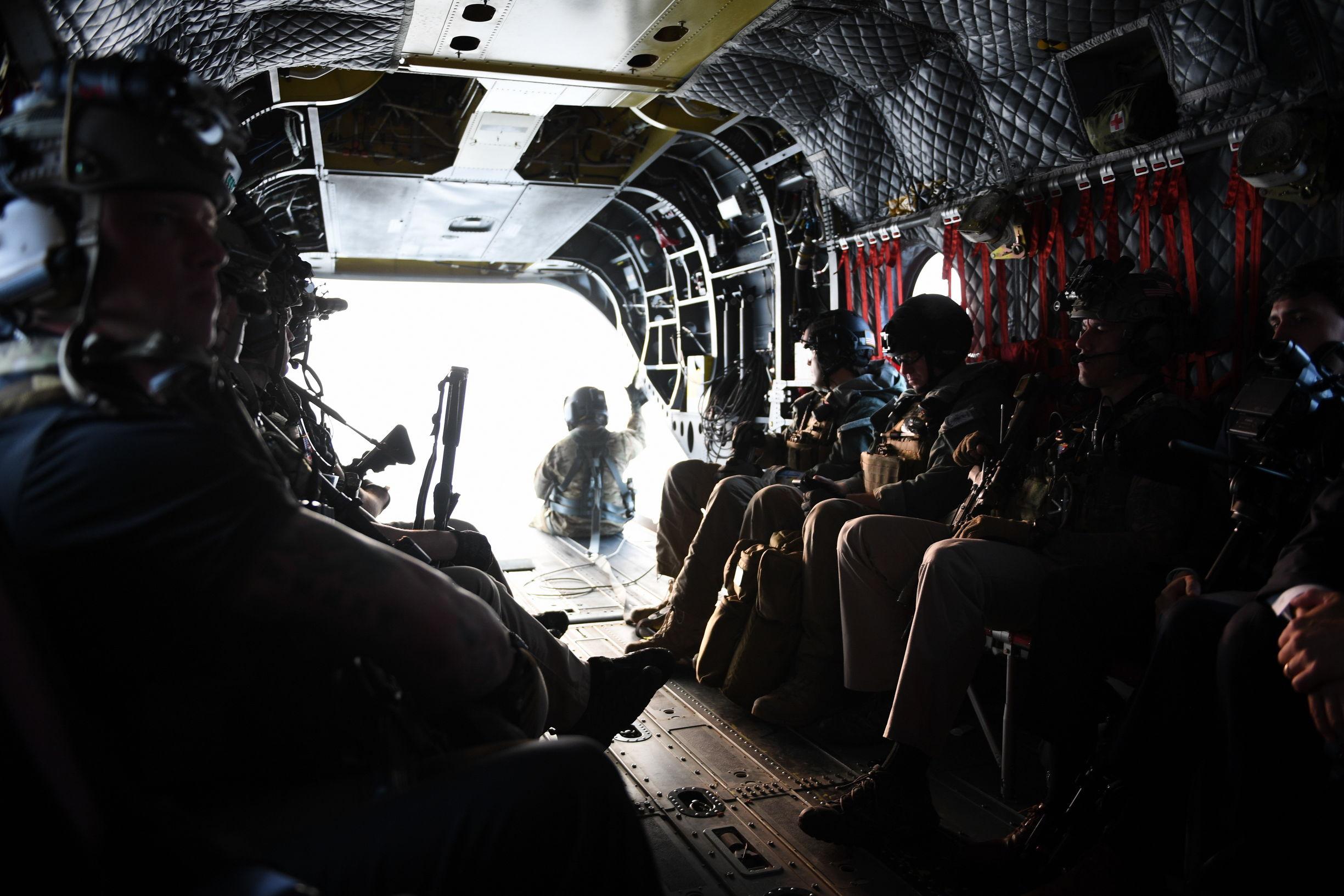 韩国直升机综艺恶搞,探索节目中的娱乐元素与创新手法,韩国直升机综艺恶搞,节目娱乐元素与创新手法探索